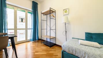 Family Apartment, Balcony, City View | Living area | Smart TV