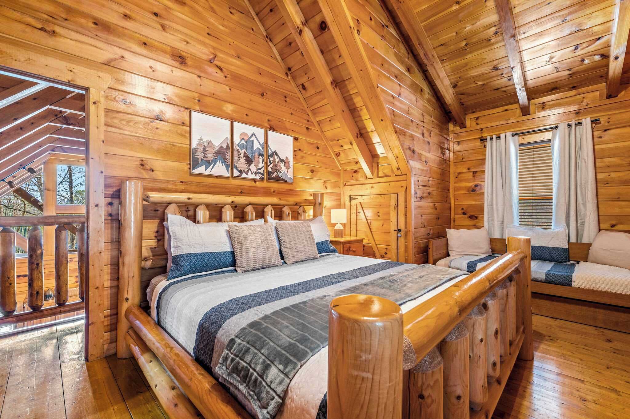 3 bedrooms, desk, iron/ironing board, travel crib