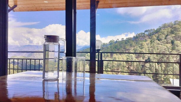 Kamar Deluks, pemandangan gunung | Pemandangan balkon