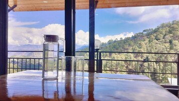 Deluxe Room, Mountain View | Balcony view