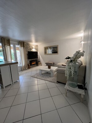 Smart TV - Appartement Proche de Santa Giulia (Porto Vecchio)