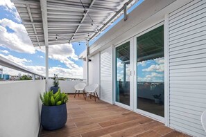 Terrace/patio - Amazing Beach Getaway | For Large Groups | Otium (San Juan)