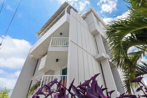Exterior - Steps Of Condado Beach | With Balcony & Parking (San Juan)