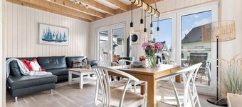 Huus Yvonne - infrared sauna, terrace, beach chair, shower, bathtub, fireplace