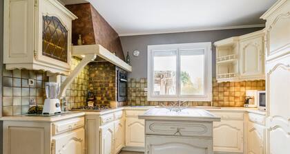 Maison familiale avec piscine chauffée, proche plages et La Baule