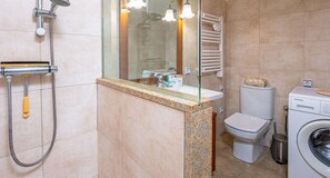 Hair dryer - Seaside Apartment in Palamós with Air Conditioning and Parking (Palamós)