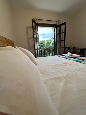 SUITE SUPERIOR COM SACADA E VISTA - Villa Rural (Campos do Jordão)