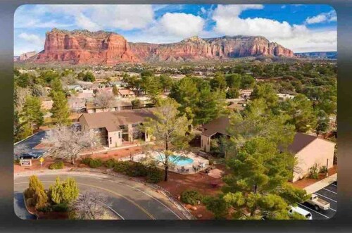 Cozy Condo Dog Friendly Views Hiking VOC Sedona