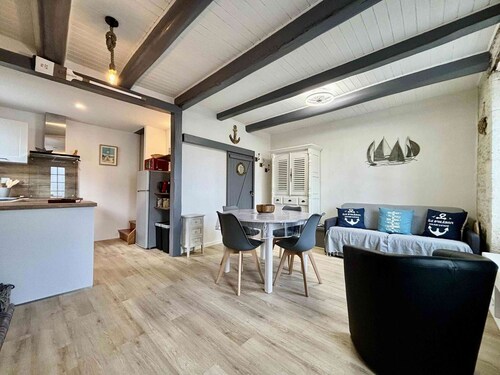 Renovated 3-room house in St-Georges-d'Oléron, WiFi, near shops