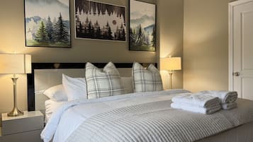 2 bedrooms, desk, iron/ironing board, travel crib