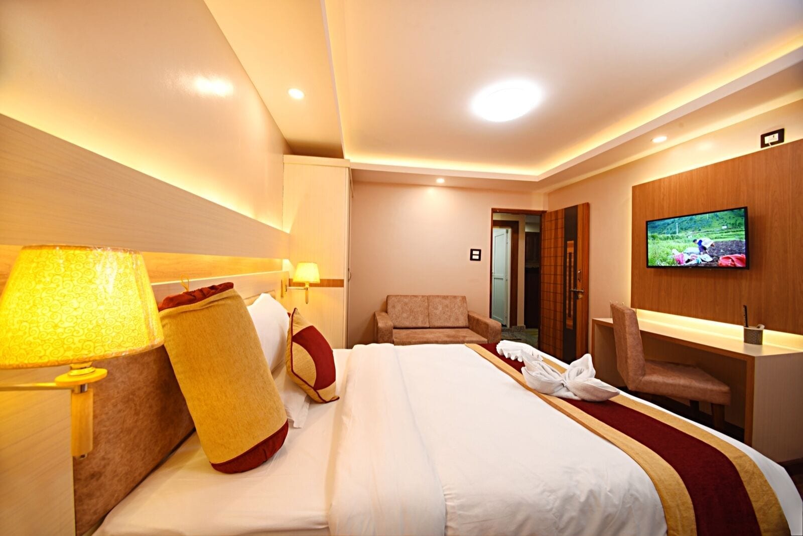 Apartment, Multiple Beds, Non Smoking, Private Bathroom | Desk, soundproofing, free WiFi