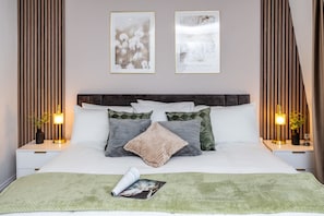 2 chambres, fer et planche à repasser, lit de bébé portatif, Wi-Fi