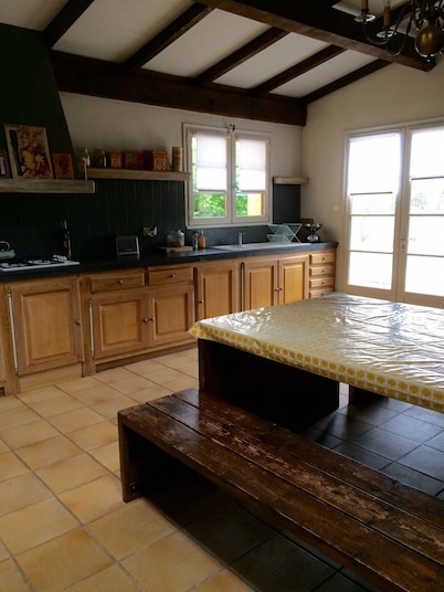 Maison de Campagne Avec Piscine sur Jardin Clos. Le Tout au Calme