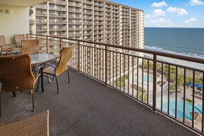 Outdoor dining - Seas the Day: Oceanfront 3-Bedroom Condo (North Myrtle Beach)