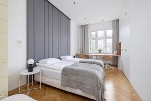 2 chambres, bureau, fer et planche à repasser, Wi-Fi