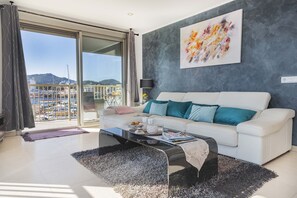 TV - Apartamento Bellavista Puerto 3º (Cala Ratjada)