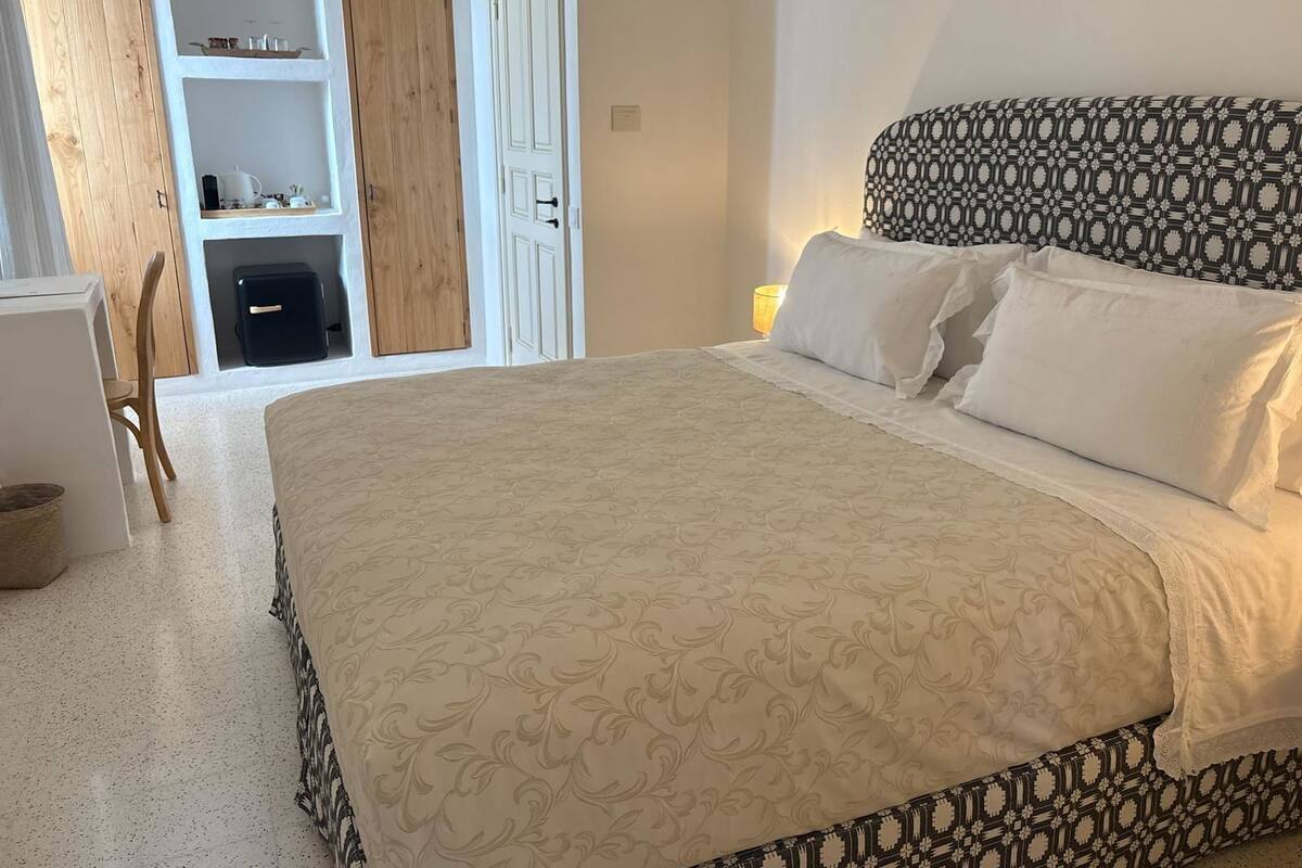 La Calce | 1 bedroom, down comforters, memory foam beds, in-room safe
