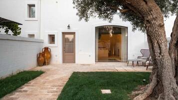 La Fonte | Daunenbettdecken, Betten mit Memory-Foam-Matratzen, Zimmersafe