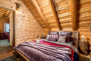 2 slaapkamers, een strijkplank/strijkijzer, gratis wifi, beddengoed