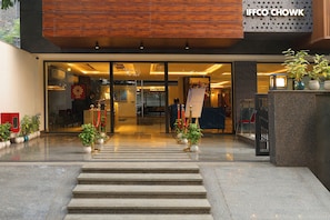 Fachada del alojamiento - Noche