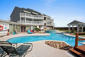 Pool - Seabatical- Hot Tub |  Community Pool | Pet Friendly (Port Aransas)