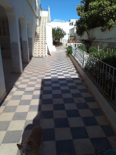 appartement s+1 ksar said 2 , acces jardin 