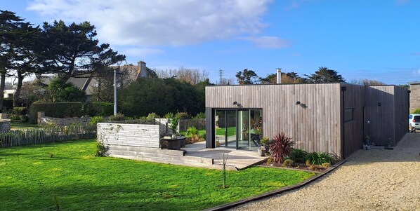 Exterior - Maison Bois de Plain Pied à Deux pas de la mer (Plouguerneau)