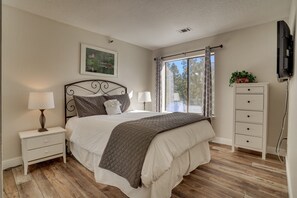 2 quartos, Wi-Fi de cortesia, roupa de cama