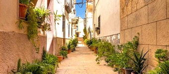 Gran piso centro del Delta muy equipado, tranquilo y cerca todas comodidades