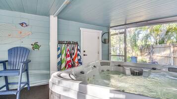 Tina de hidromasaje interior