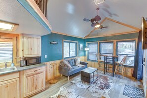 House (1 Bedroom) | Interior