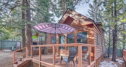 Peaceful Lake Almanor Hideaway, Fish, Hunt + Hike!