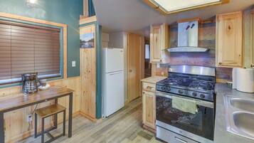 House (1 Bedroom) | Interior