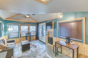 House (1 Bedroom) | Interior