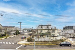 Apartment (1 Bedroom) | Interior - Centrally Located Ocean City Apt < 1 Mi to Beaches (Ocean City)