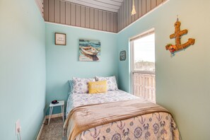 House (2 Bedrooms) | Interior - Waterfront Bay St Louis Home w/ Private Dock!