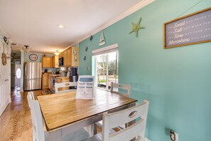 House (2 Bedrooms) | Bahagian dalam