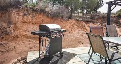Canyon Rim Retreat w/ Private Yard & Hot Tub!