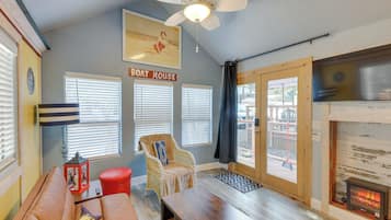 House (1 Bedroom) | Interior