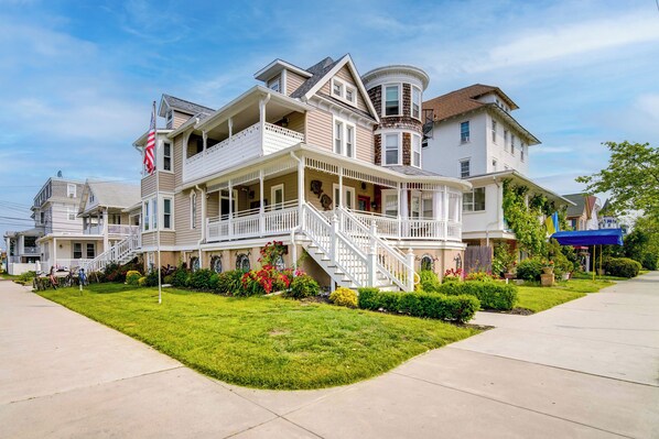 Apartment (0 Bedroom) | Interior