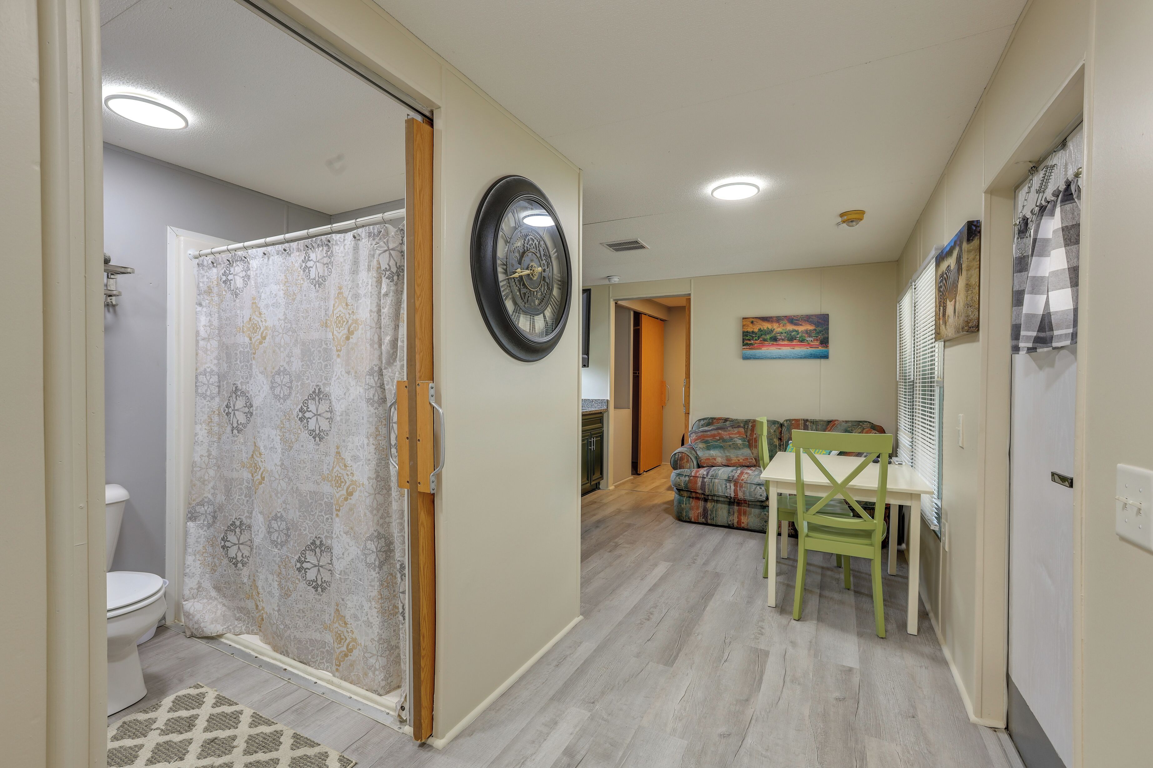 House (2 Bedrooms) | Interior