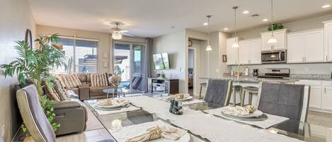 House (4 Bedrooms) | Interior