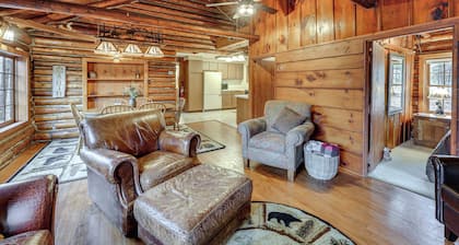 Michigan Log Cabin w/ Pere Marquette River Views