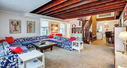 Wildwood Retreat w/ 2 Balconies: 5 Blocks to Beach
