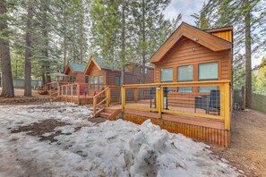 House (1 Bedroom) | Interior - Cozy & Restful Cabin, Steps to Lake Almanor (Westwood)