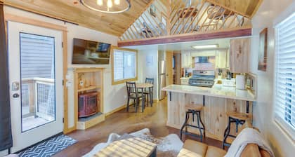 Cozy & Restful Cabin, Steps to Lake Almanor