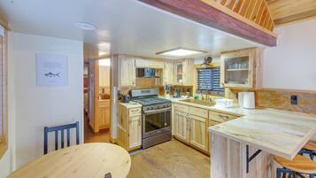 House (1 Bedroom) | Interior