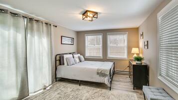 1 bedroom, laptop workspace, free cribs/infant beds, bed sheets