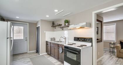 Ridgefield Cottage: Walk to Town & Movie Theater!