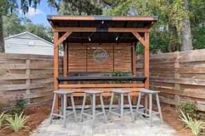 المنطقة المحيطة بالمنشأة